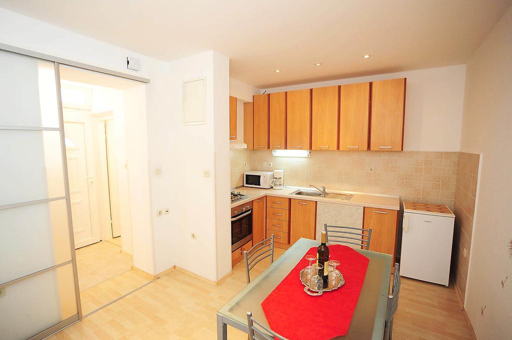 Apartment Mile Zara Esterno foto