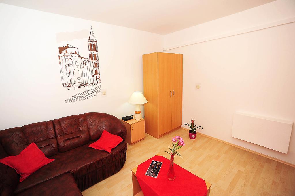 Apartment Mile Zara Esterno foto