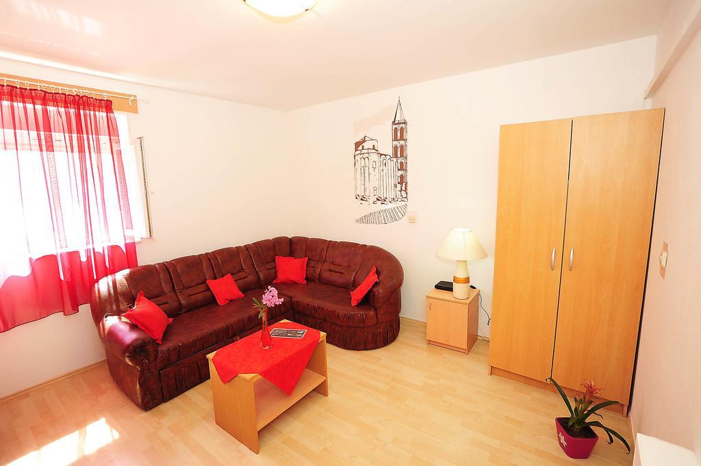 Apartment Mile Zara Esterno foto